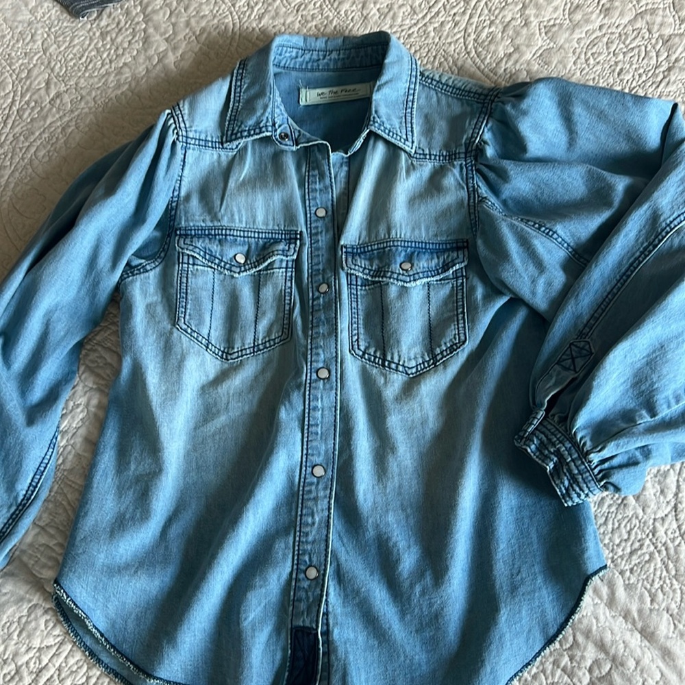 We The Free denim blouse size Small